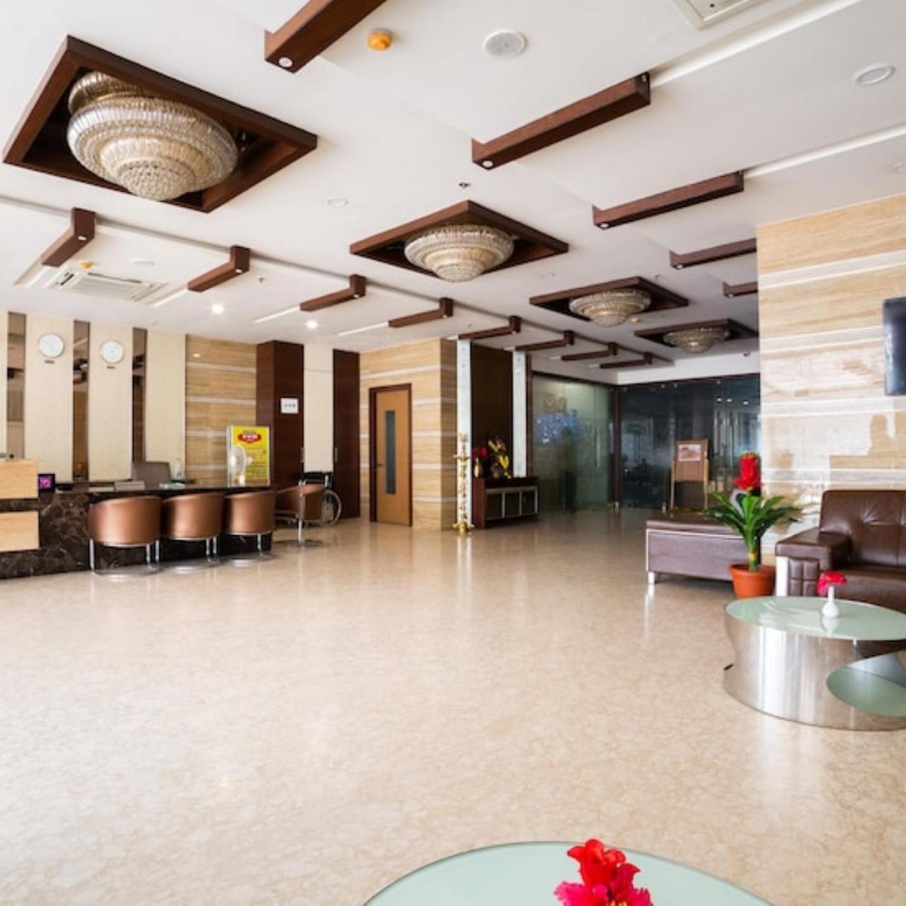 Hotel Svm Grand Medipally Hyderabad Exterior photo