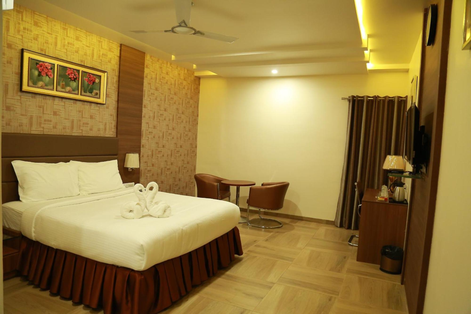 Hotel Svm Grand Medipally Hyderabad Exterior photo